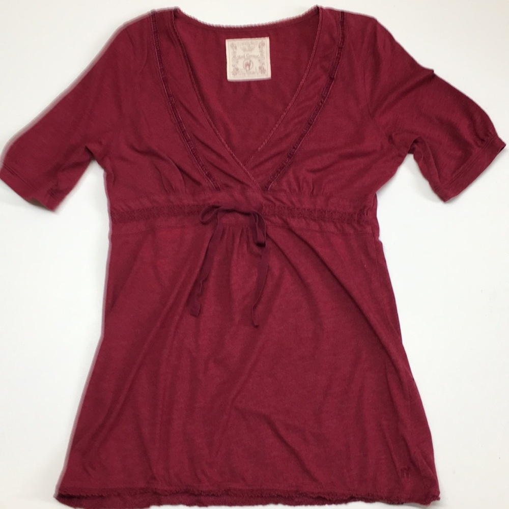 🐶 Red Camel Ladies Top 🐶